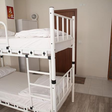 Rooster Hostel Izmir Exterior photo