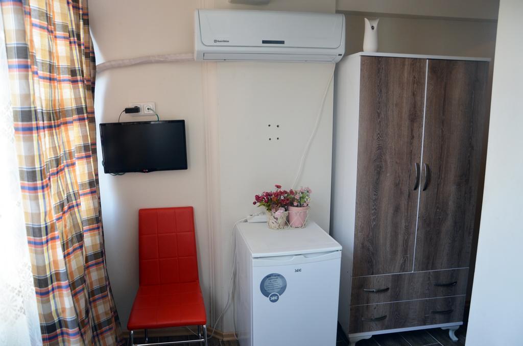 Rooster Hostel Izmir Exterior photo