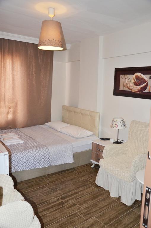 Rooster Hostel Izmir Exterior photo