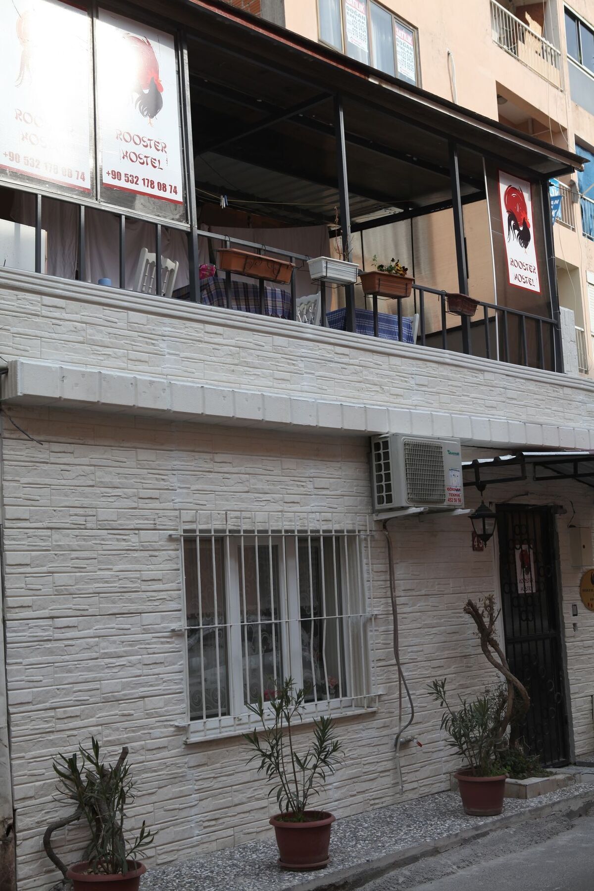 Rooster Hostel Izmir Exterior photo